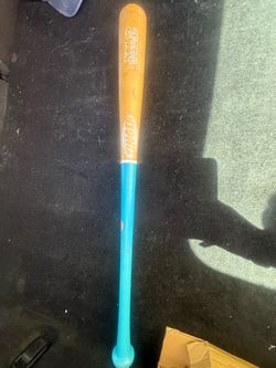 Wooden zinger bat