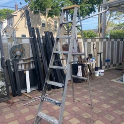 8 Foot Aluminum Ladder
