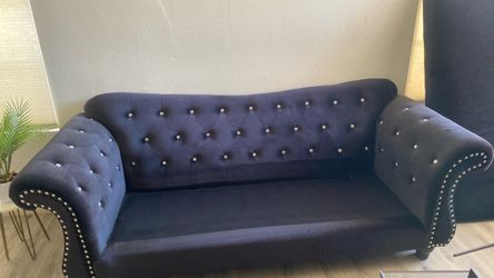 black Velvet Chesterfield Sofa