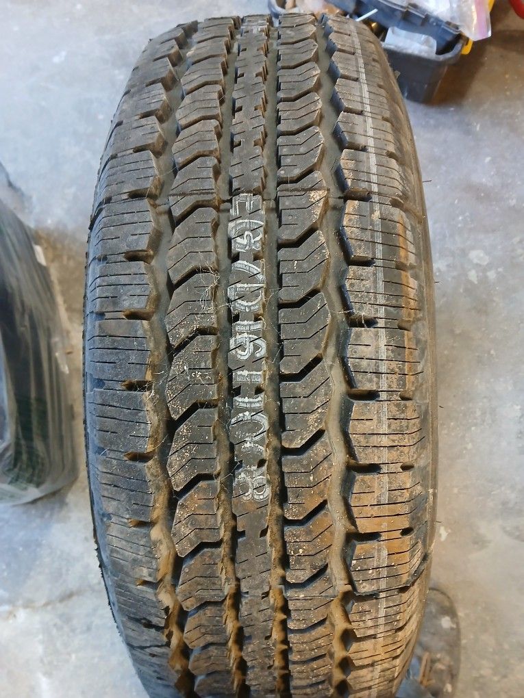 New  225/70/17  Tire