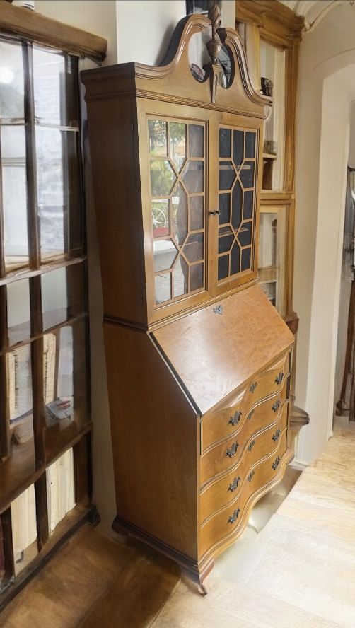 Beautifully crafted Antique maple drop front court secretary desk hutch Cabinet