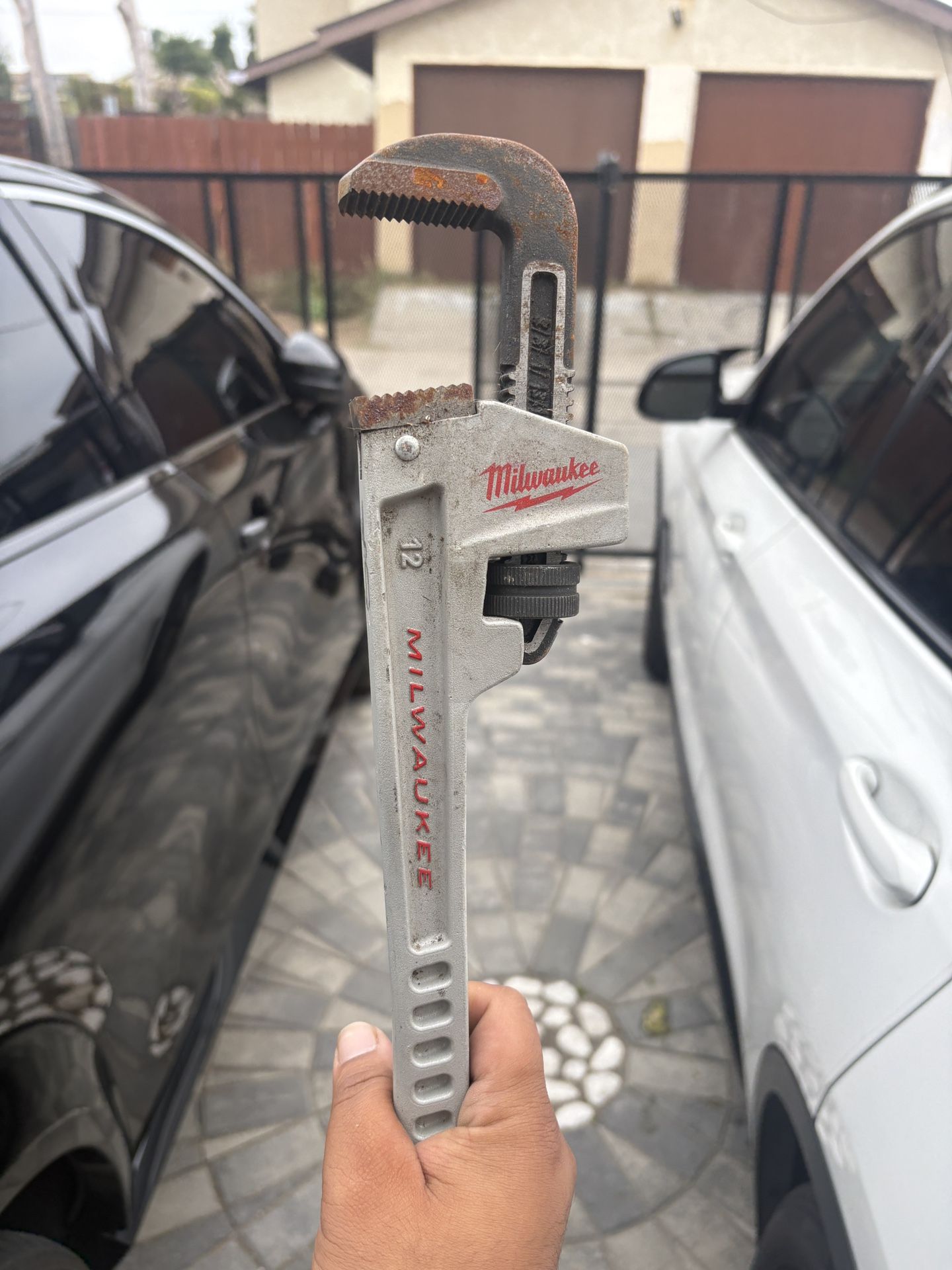 12. in Milwaukee Pipe Wrench Aluminum