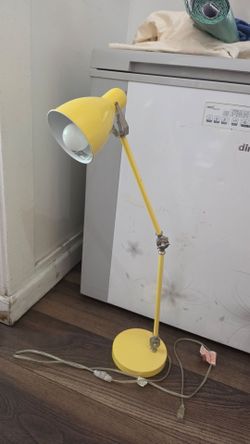 Artistic modern desk lamp