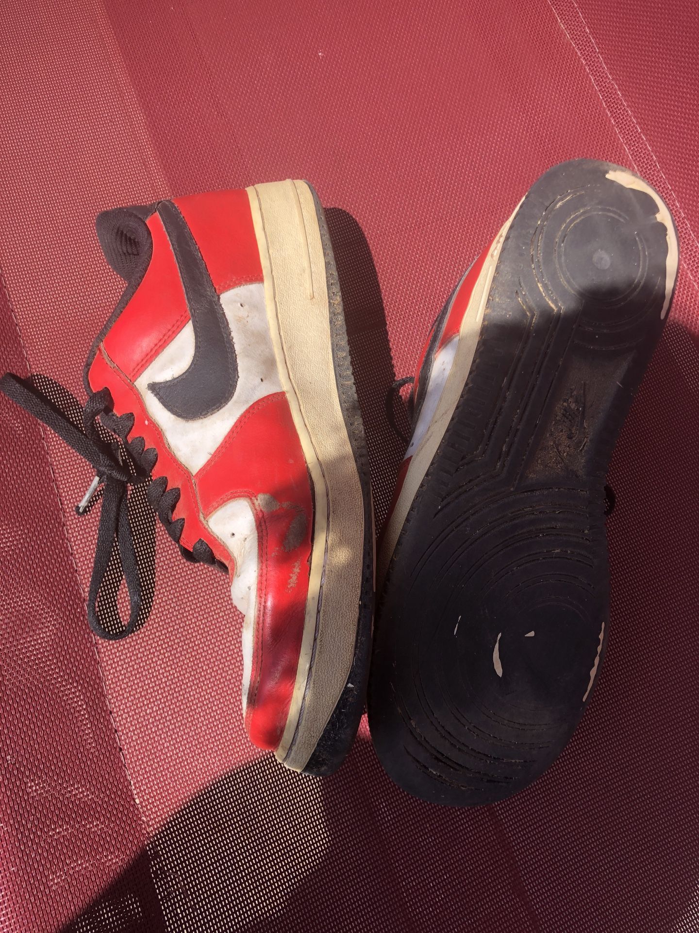 Size 9 Nike