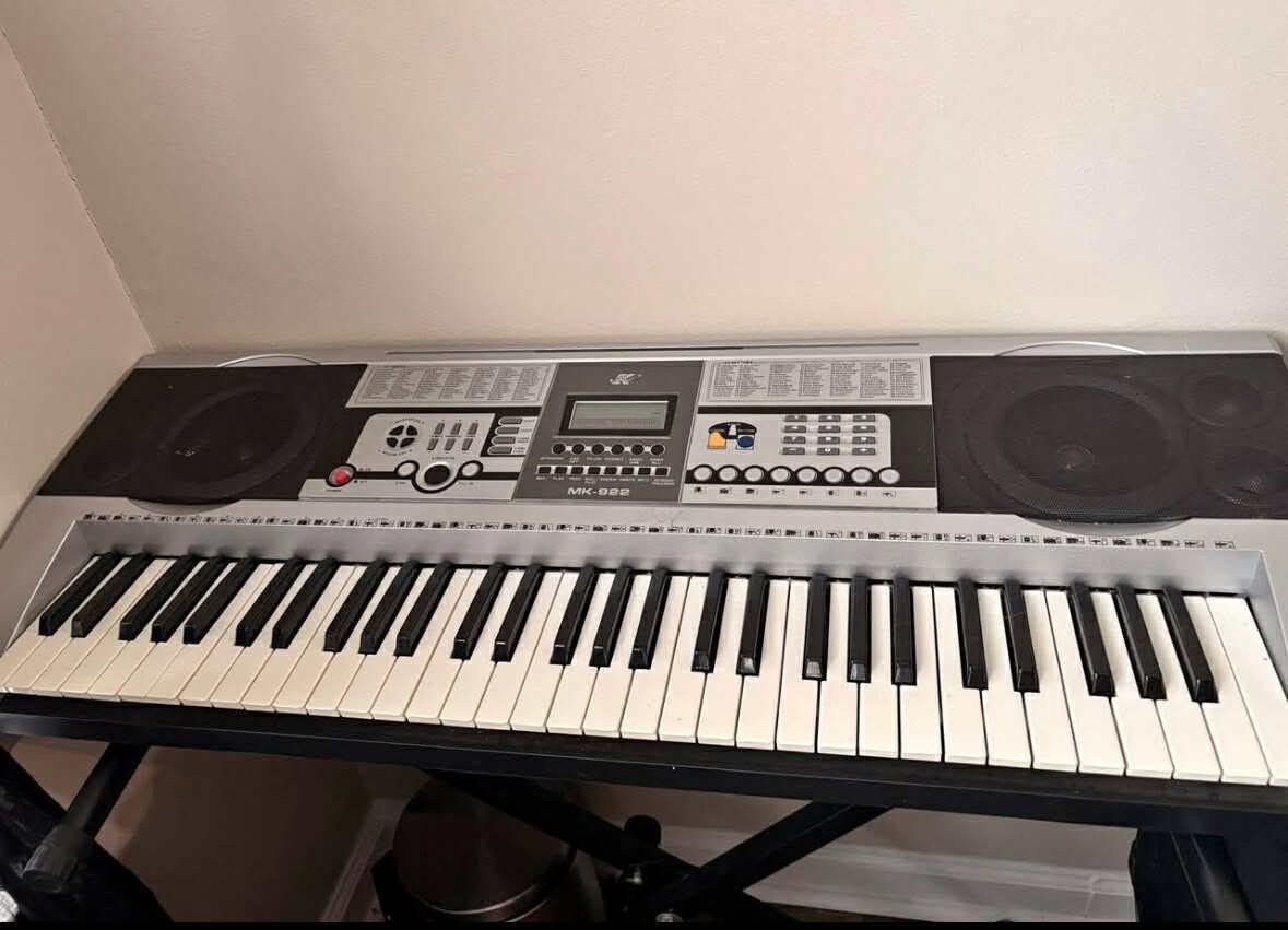 Keyboard With Stand