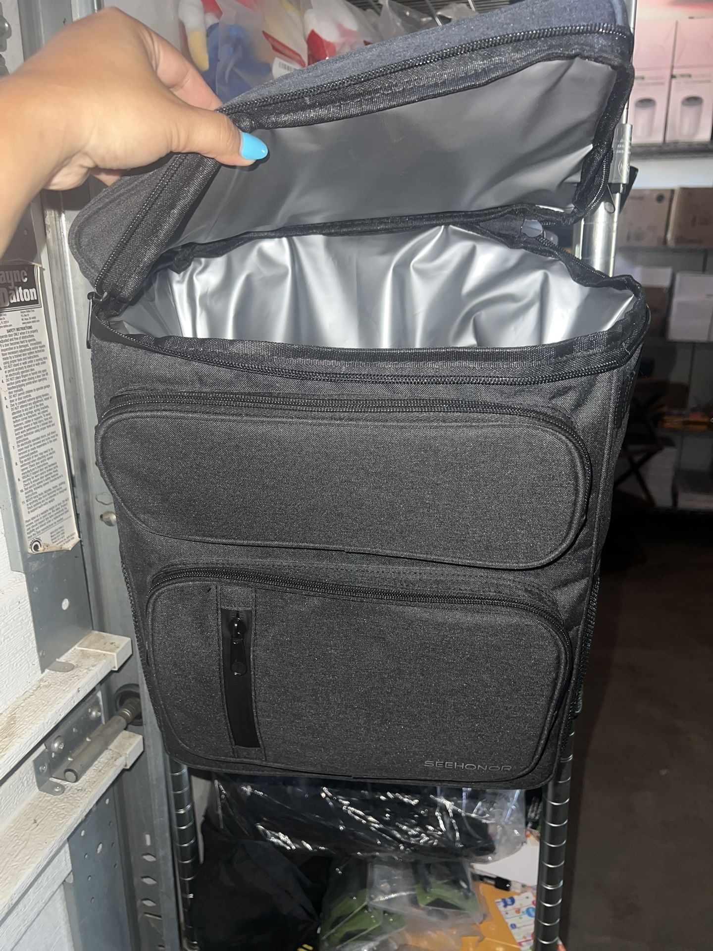 Cooler Backpack 🎒