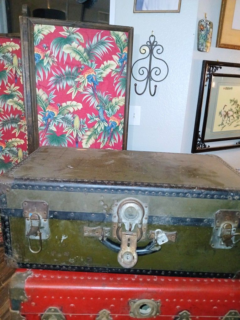 Antique Shwayder Bros Trunk Denver Detroit