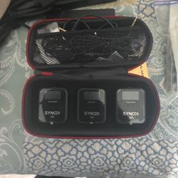 SYNCO WIRELESS RECEIVER AND TRANSMITTER MICROPHONE 