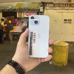 iPhone 15 256GB 