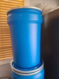 Barrels 30 gallon