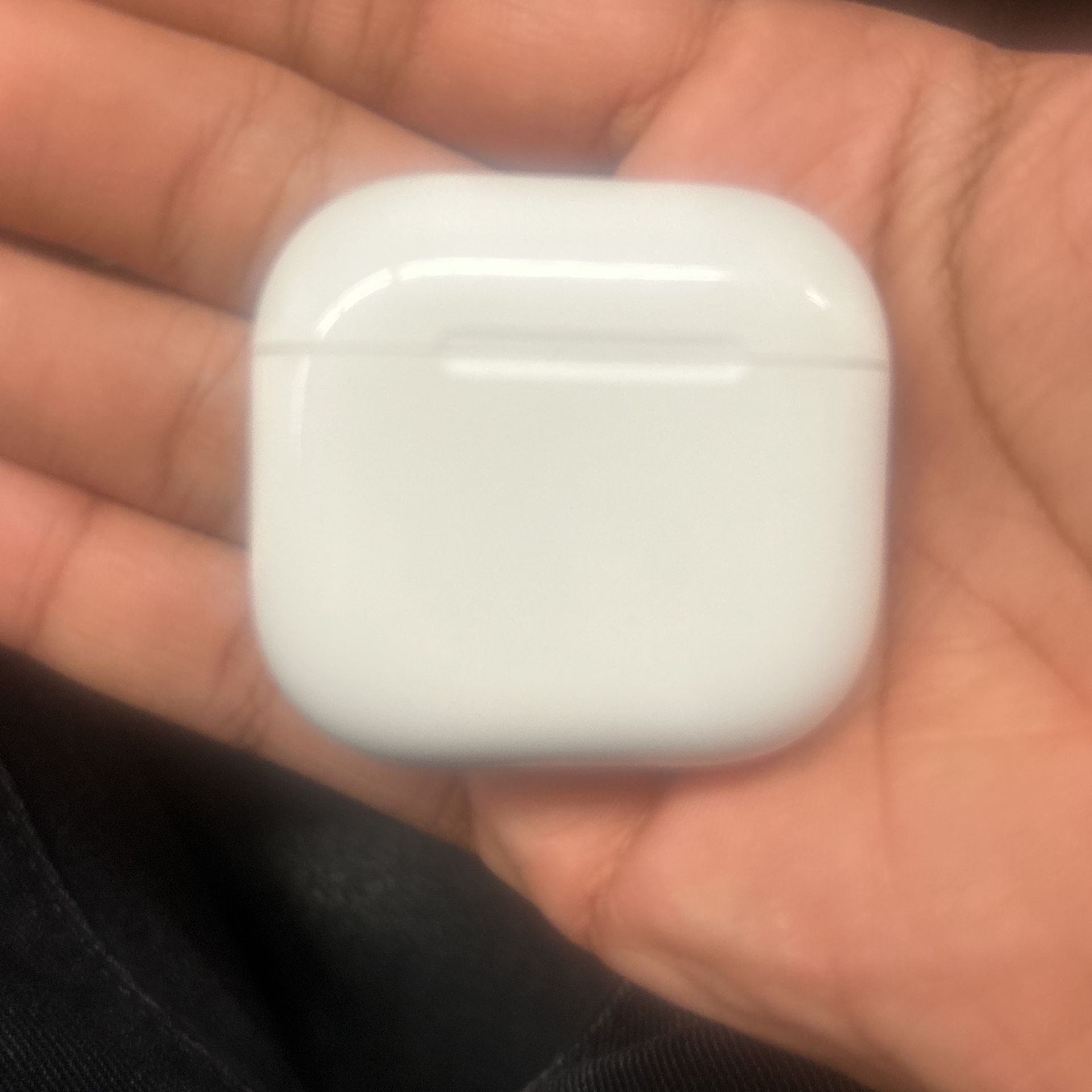 AirPod 4s Noice Cancellation
