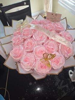 Handmade eternal rose bouquet