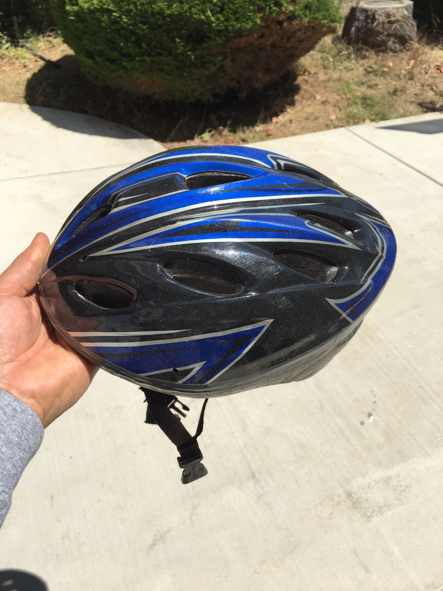 Youth bike helmet (used)