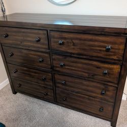 Bedroom Furniture Set (4-pieces)
