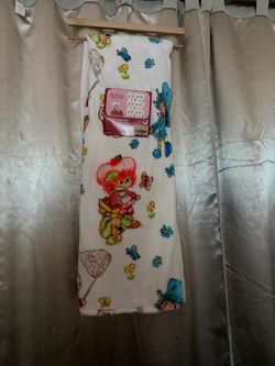 Strawberry Shortcake Plush Throw Blanket