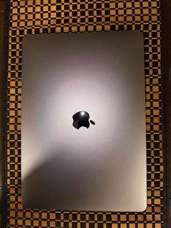 2017 MacBook Pro 13” – 256GB SSD – Excellent Condition