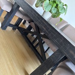 Dining Table With FREE 8 Chairs 