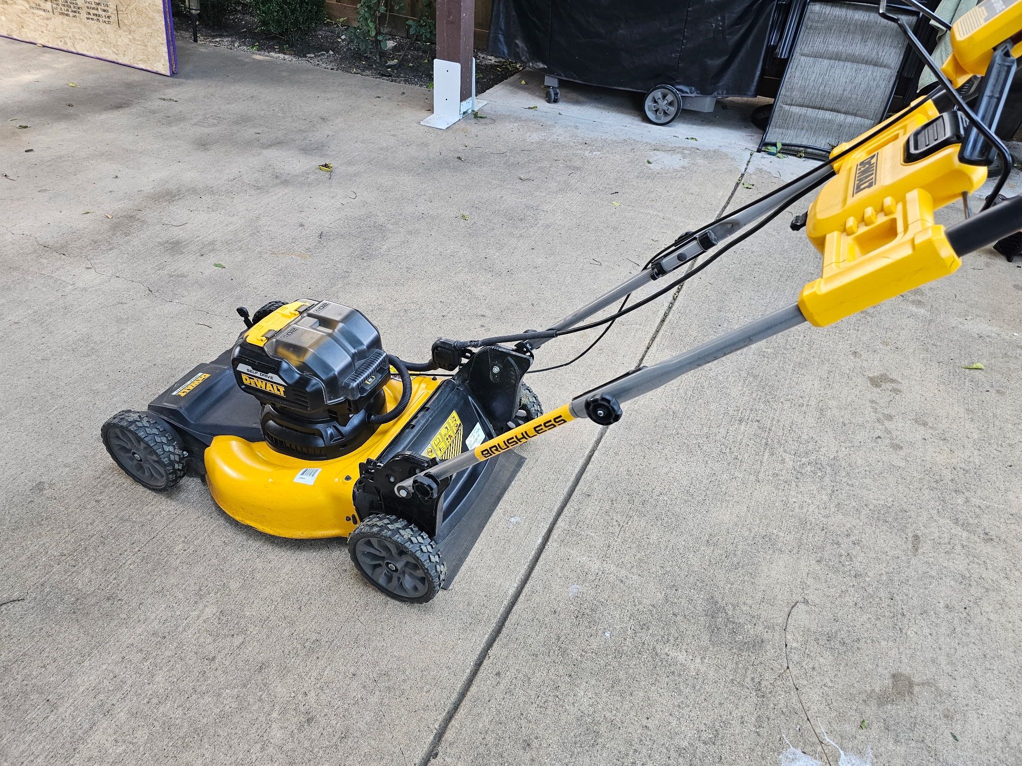 DEWALT Lawn Mower