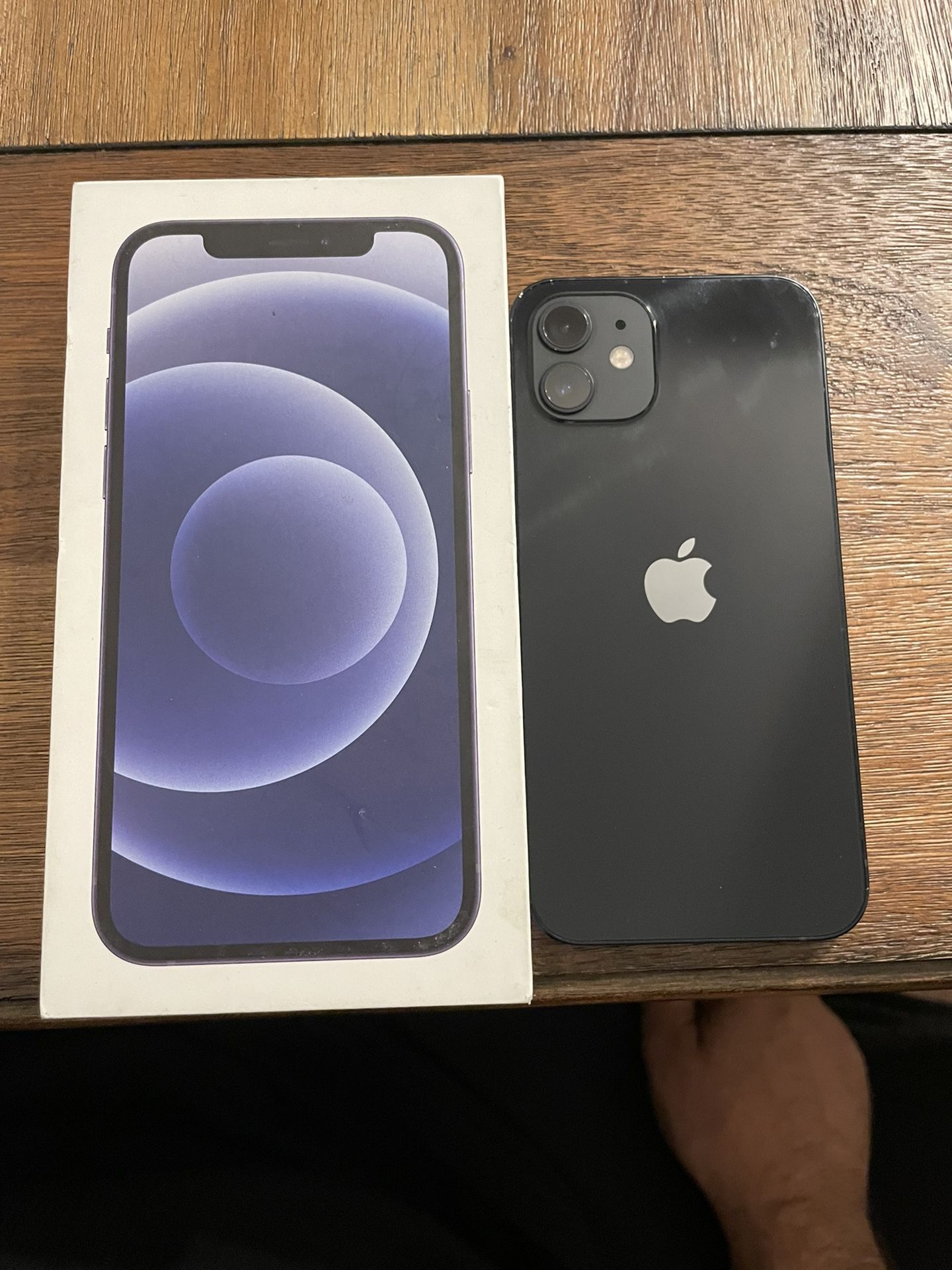 Excellent Iphone 12 64Gb factory unlocked works excellent with Tmobile