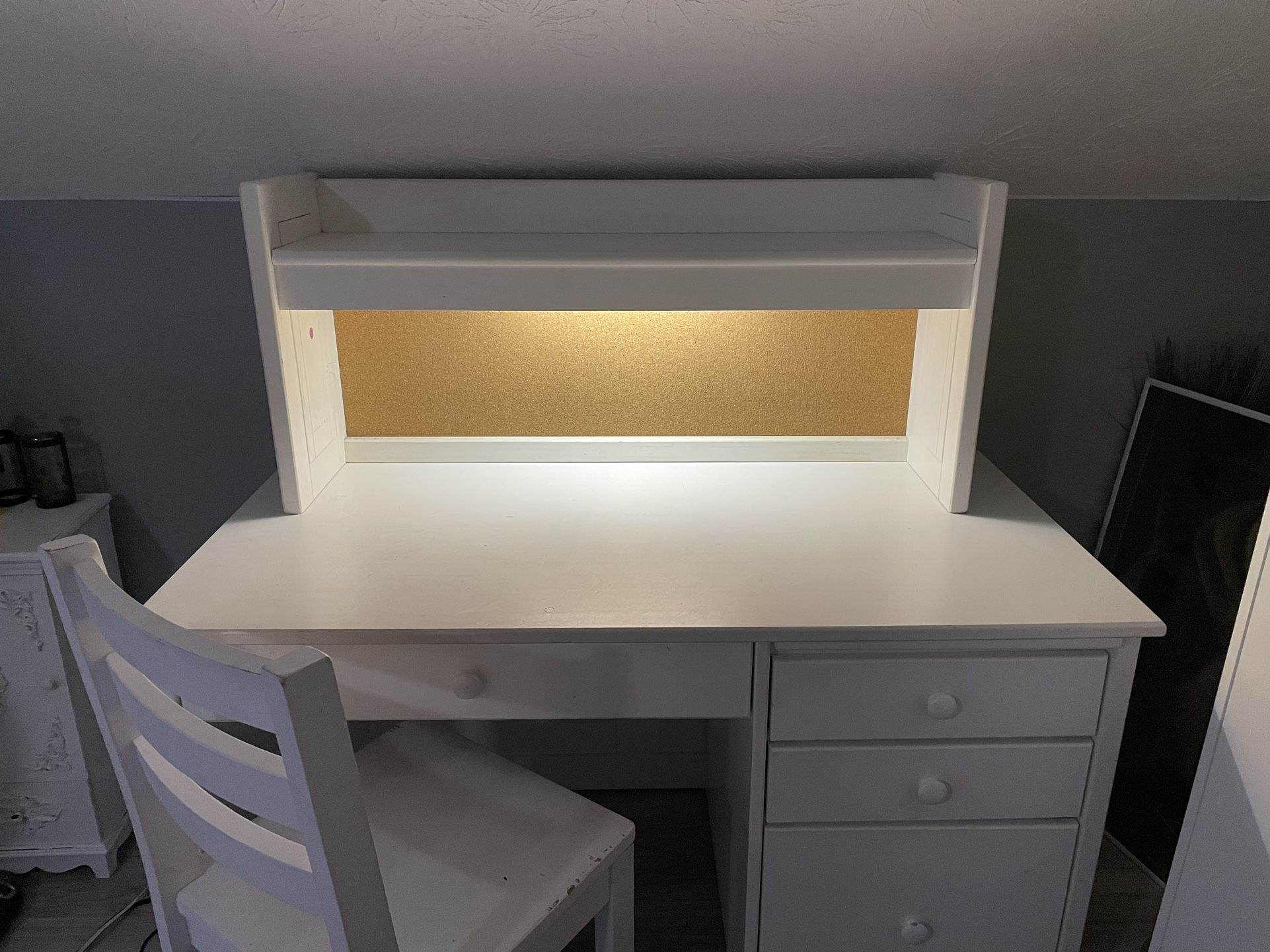 White Desk