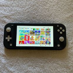 Switch Lite With Lots Of Games