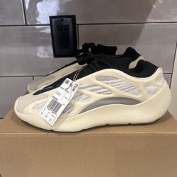 Yeezy 700 V3 Azael 10.5