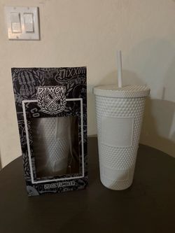 Dixxon 20 oz White Tumbler with Straw