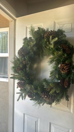 Christmas wreath pre lit