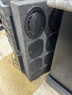 Two 15inch Speakers. The Sub Box ..3 Amps ..8 Six By Nines 