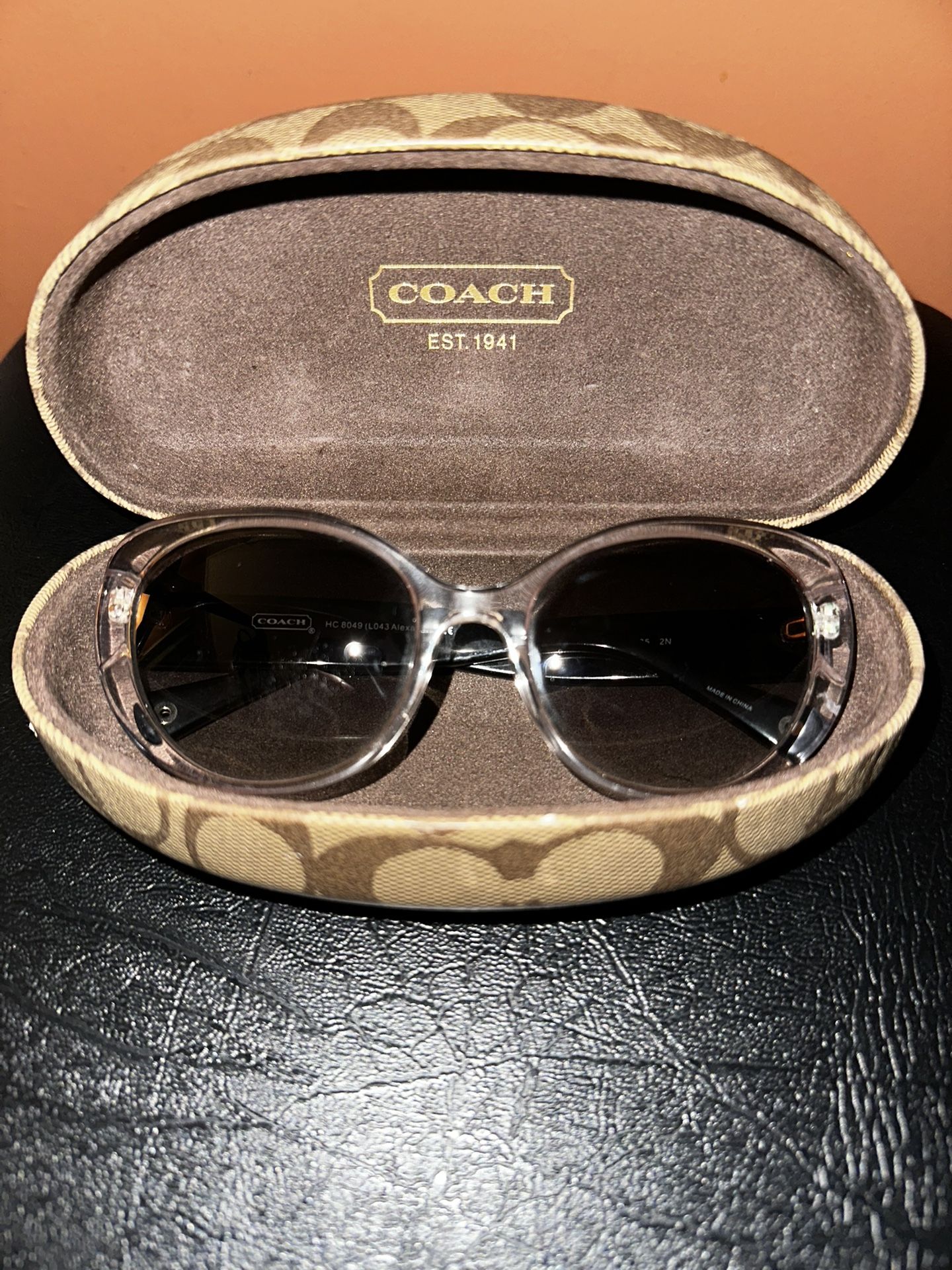 COACH sunglasses HC8049F 511111 Ladies Fox Black