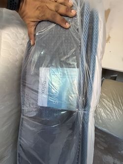 Sleepy's Relax King Mattress - Pillow Top