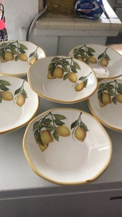 Six plates of effetti made in Italy