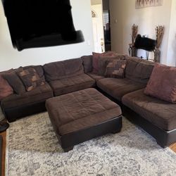 Brown Sectional Couch W/ottoman