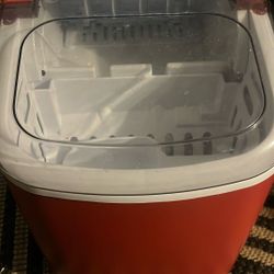 "Portable Countertop Ice Maker - Makes 6 Bullet Ice Cubes in 9 Mins, 24Lbs/26.5H, Self-Cleaning, Includes Basket & Scoop Retail: $120