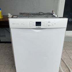 2022 Bosch Dishwasher 