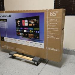 65 Inch OLED LG C5 Smart TV 4K UHD with 120 Hz refresh rate. New in the box 2025 Model.