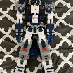 Transformers Legacy Titan Class Metroplex