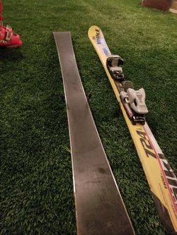 Kids skis