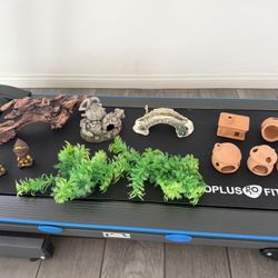 Aquarium Decor & Hideouts Set – Great Condition! (all for $20)