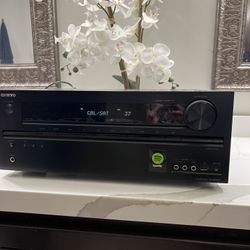 Onkyo Audio Visual Receiver 