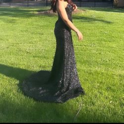 Elegant Dress Prom/Weddings/Special Occasions. 