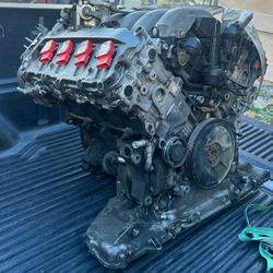 4.2L V8 S5 Motor 