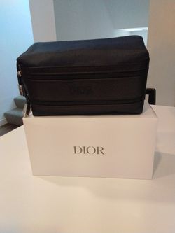 CHRISTIAN DIOR 