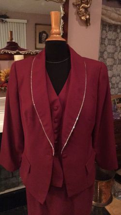 Cranberry 3 piece women’s skirt suit set