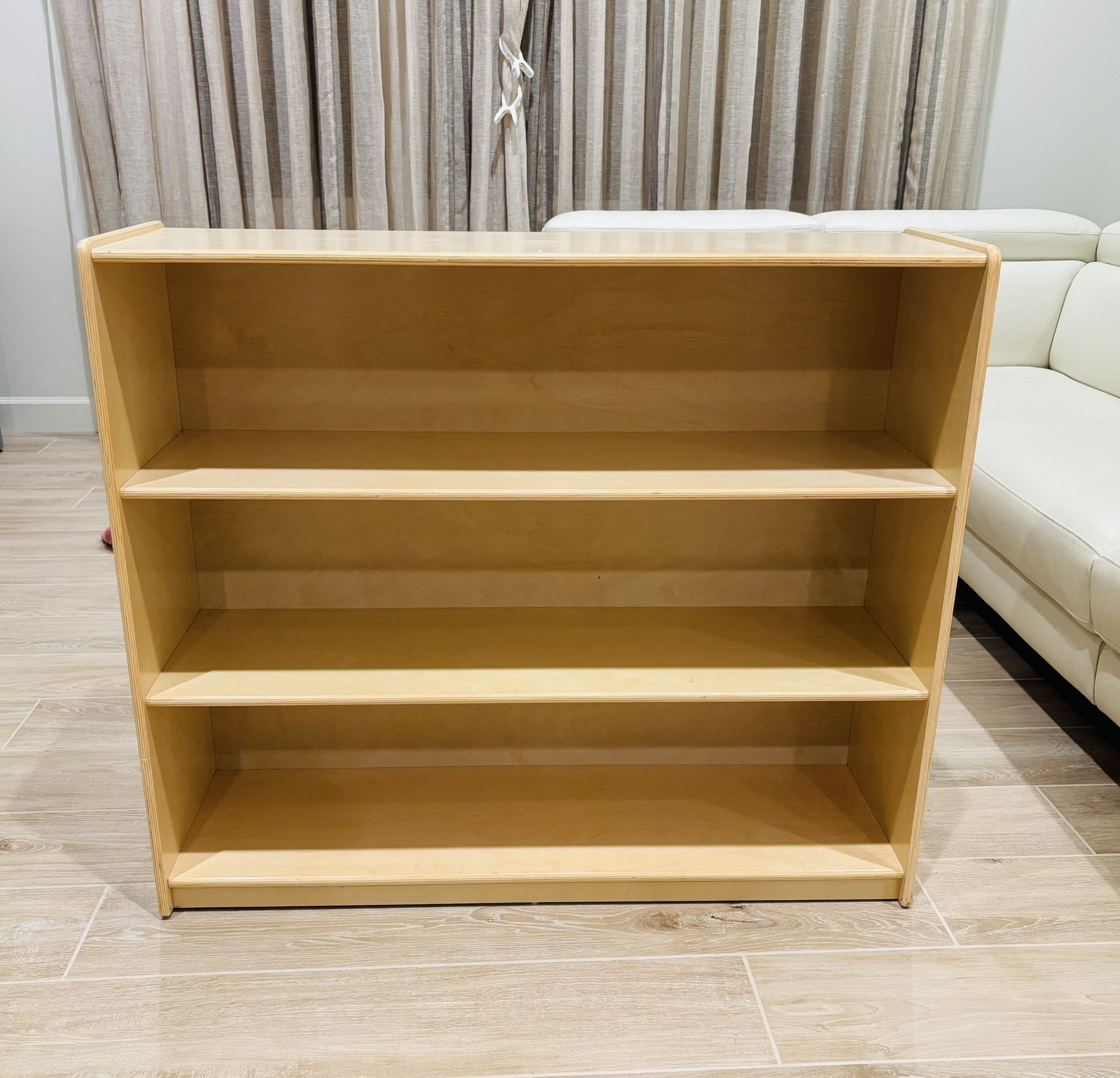 Guidecraft shelf 42″L x 13″W x 36″H