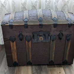 Antique 19th Century Victorian Wood Dome Top Steamer Trunk Chest 