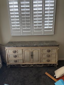 Elegant Marble-Top Dresser / Sideboard – Beautiful Ornate Detailing