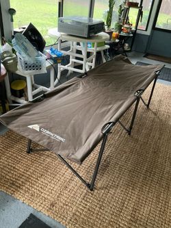 Ozark Trail Fold Up Camping Cot. Excellent condition