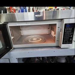 Whirlpool Microwave Over The Stove