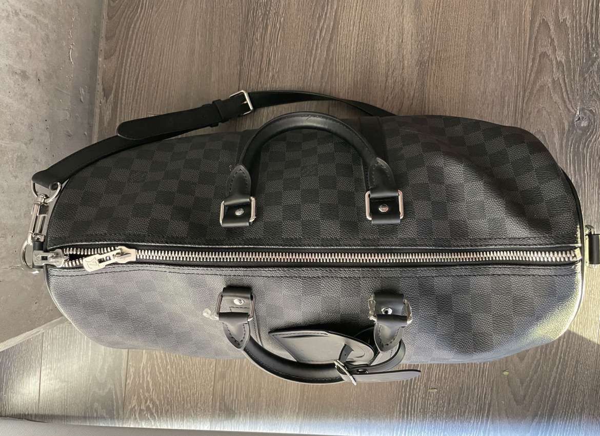 Louis Vuitton Keepall Bandouliere for Sale in Miami Gardens, FL - OfferUp